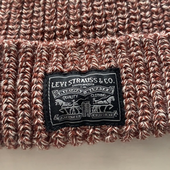 Levi’s Winter Hat - Picture 2 of 3